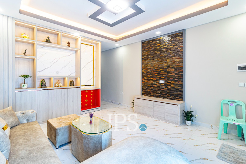 4 Bedroom Flat For Rent - Sambour, Siem Reap