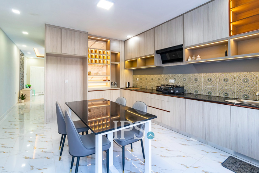 4 Bedroom Flat For Rent - Sambour, Siem Reap