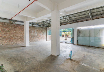 130 Sqm Retail Space For Rent - Chak Angrae Kraom, Phnom Penh thumbnail