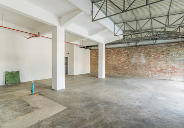 130 Sqm Retail Space For Rent - Chak Angrae Kraom, Phnom Penh thumbnail