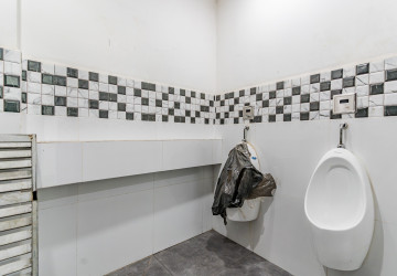 130 Sqm Retail Space For Rent - Chak Angrae Kraom, Phnom Penh thumbnail