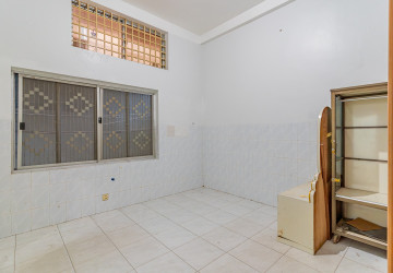 9 Bedroom Commercial Villa For Rent - BKK1, Phnom Penh thumbnail