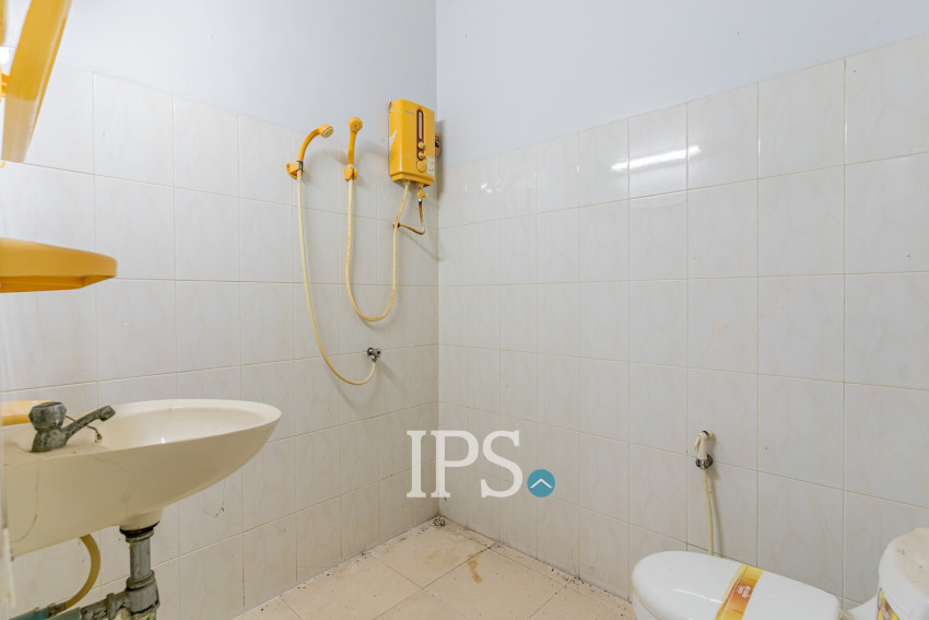 9 Bedroom Commercial Villa For Rent - BKK1, Phnom Penh