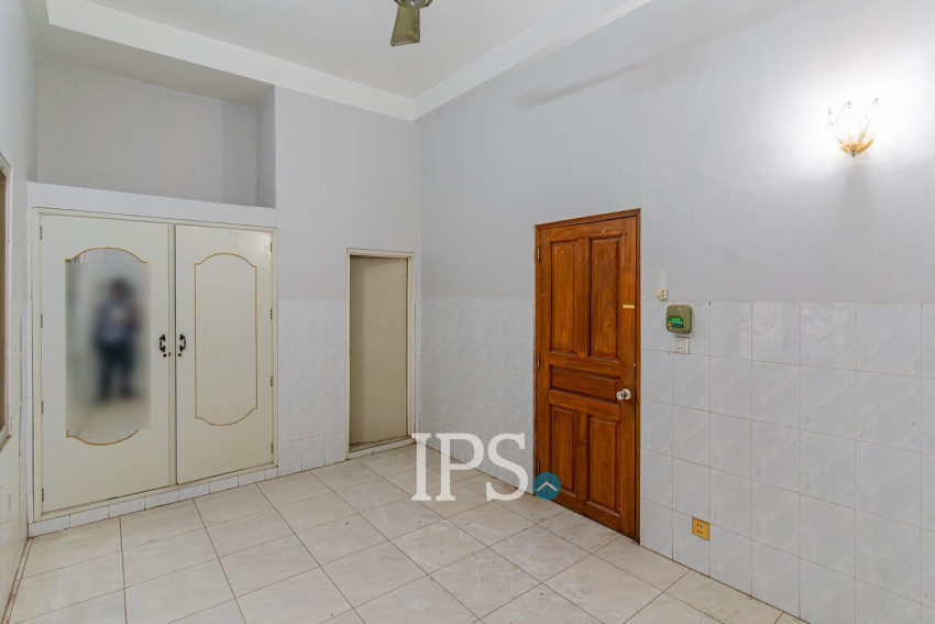 9 Bedroom Commercial Villa For Rent - BKK1, Phnom Penh