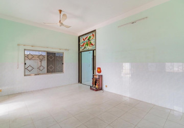 9 Bedroom Commercial Villa For Rent - BKK1, Phnom Penh thumbnail