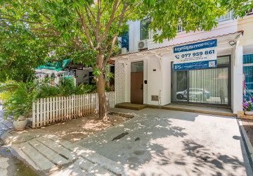 4 Bedroom Villa For Rent - Camko City, Phnom Penh Thmey, Phnom Penh thumbnail