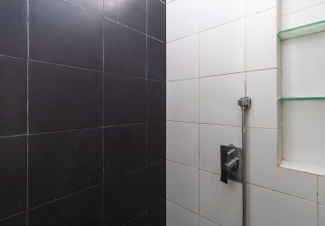 1 Bedroom Apartment For Rent - Sala Kamreuk, Siem Reap thumbnail