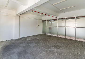 36 Sqm Retail Space For Rent - Chak Angrae Kraom, Phnom Penh thumbnail