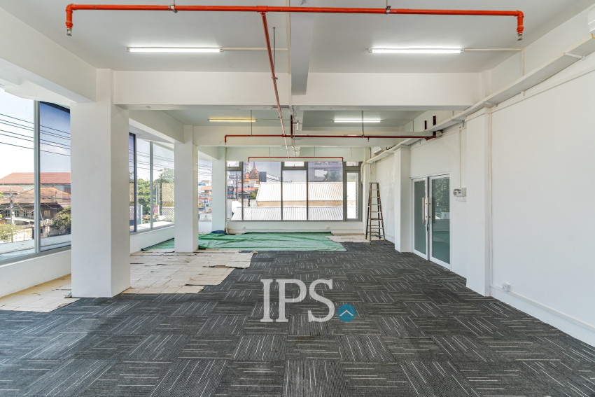 96 Sqm Retail Space For Rent - Chak Angrae Kraom, Phnom Penh