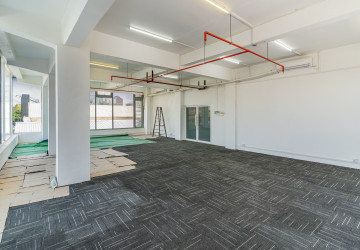 96 Sqm Retail Space For Rent - Chak Angrae Kraom, Phnom Penh thumbnail