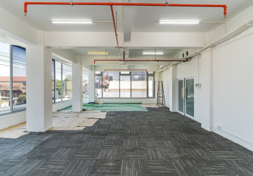 96 Sqm Retail Space For Rent - Chak Angrae Kraom, Phnom Penh thumbnail