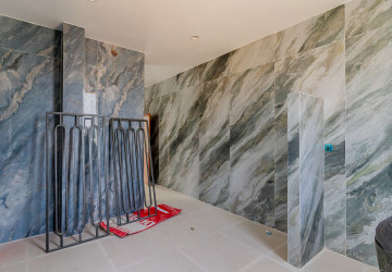 4 Bedroom Villa For Sale - Tonle Bassac, Phnom Penh thumbnail