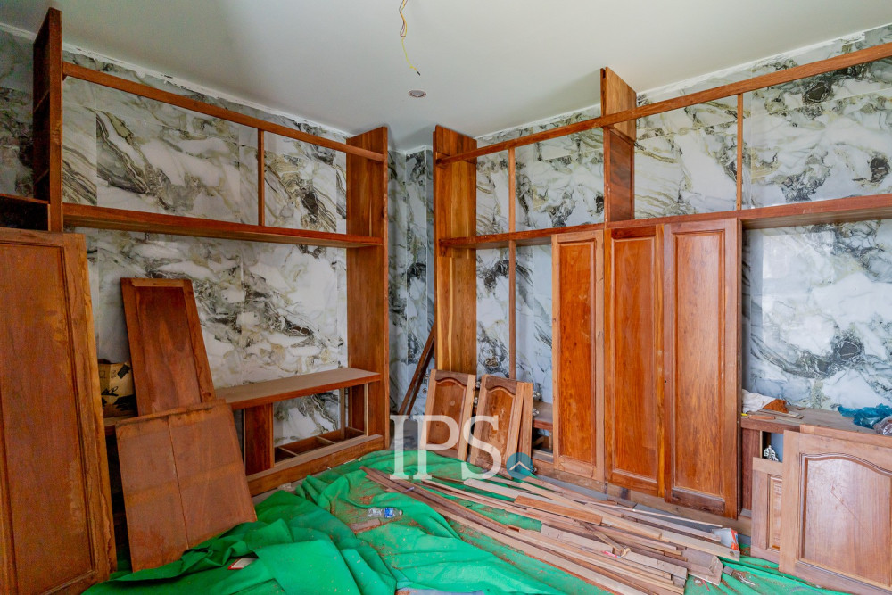 4 Bedroom Villa For Sale - Tonle Bassac, Phnom Penh - Image 33