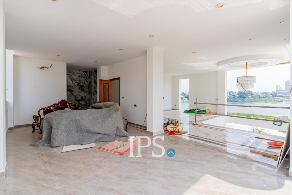 4 Bedroom Villa For Sale - Tonle Bassac, Phnom Penh - Image 24