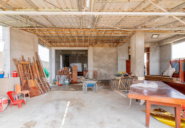 4 Bedroom Villa For Sale - Tonle Bassac, Phnom Penh thumbnail