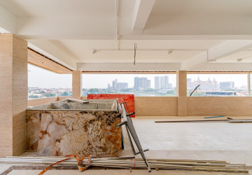 4 Bedroom Villa For Sale - Tonle Bassac, Phnom Penh thumbnail