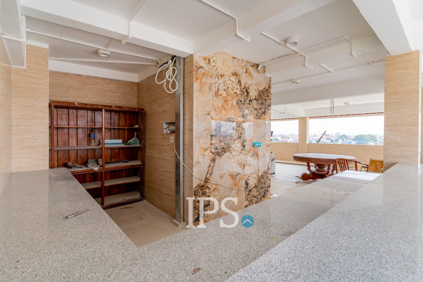 4 Bedroom Villa For Sale - Tonle Bassac, Phnom Penh