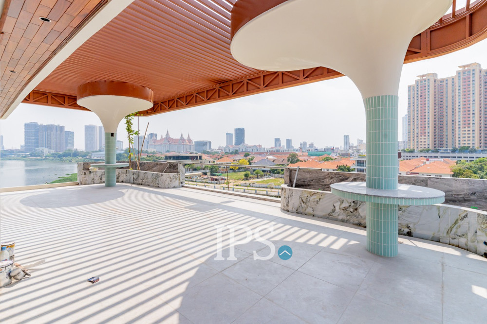 4 Bedroom Villa For Sale - Tonle Bassac, Phnom Penh - Image 48