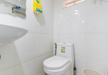 168 Sqm Retail Space For Rent - BKK1, Phnom Penh thumbnail