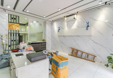 168 Sqm Retail Space For Rent - BKK1, Phnom Penh thumbnail