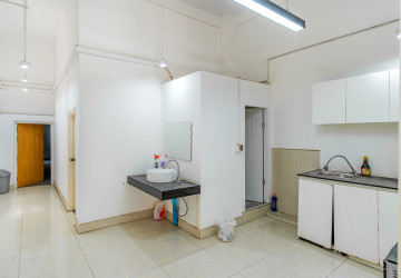 168 Sqm Retail Space For Rent - BKK1, Phnom Penh thumbnail