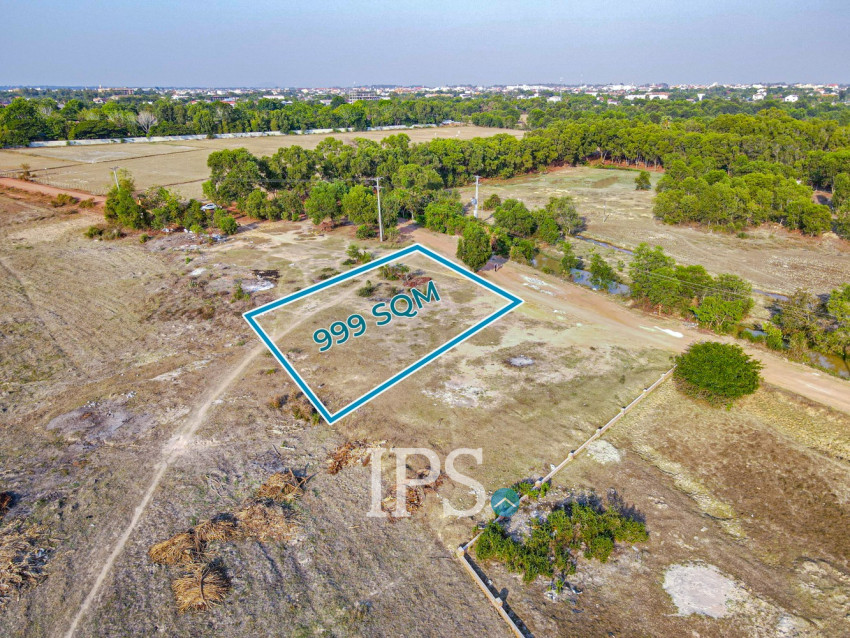 999 Sqm Land For Sale - Svay Dangkum, Siem Reap