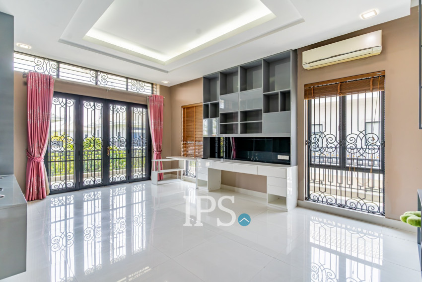 6 Bedroom Villa For Rent - Villa Town, Chak Angrae Kraom, Phnom Penh