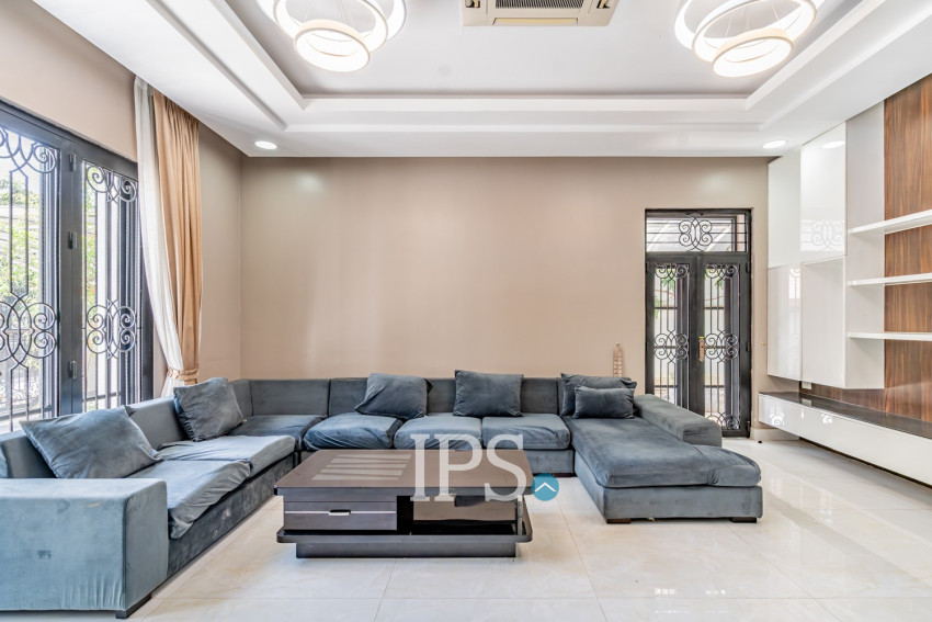 6 Bedroom Villa For Rent - Villa Town, Chak Angrae Kraom, Phnom Penh