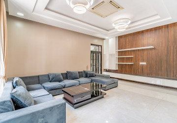6 Bedroom Villa For Rent - Villa Town, Chak Angrae Kraom, Phnom Penh thumbnail