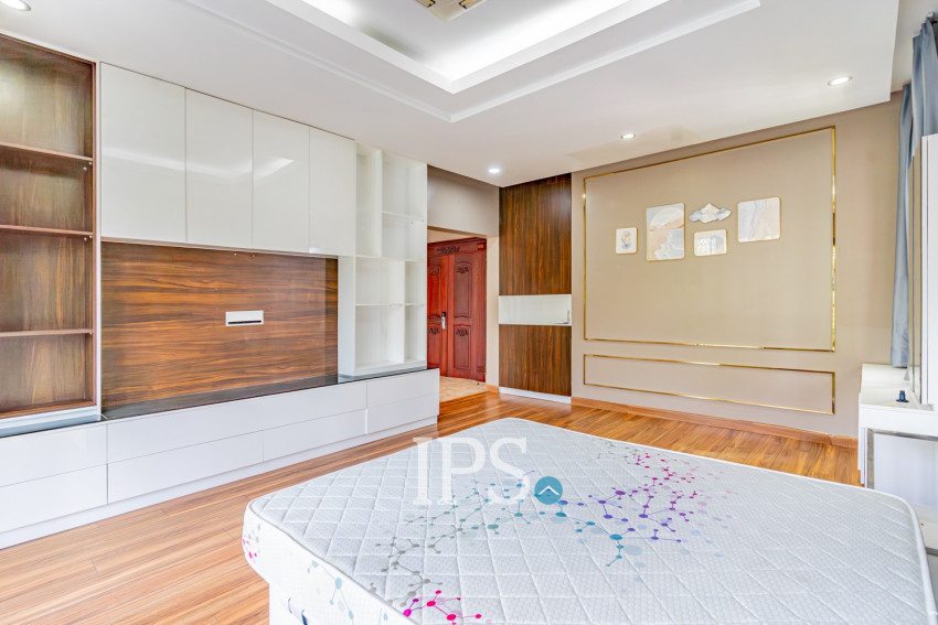 6 Bedroom Villa For Rent - Villa Town, Chak Angrae Kraom, Phnom Penh