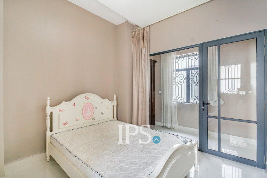 6 Bedroom Villa For Rent - Villa Town, Chak Angrae Kraom, Phnom Penh