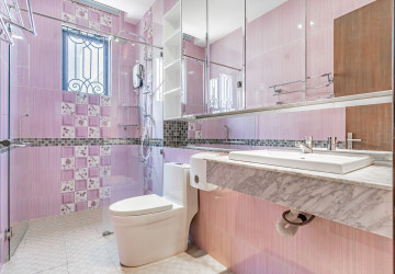 6 Bedroom Villa For Rent - Villa Town, Chak Angrae Kraom, Phnom Penh thumbnail