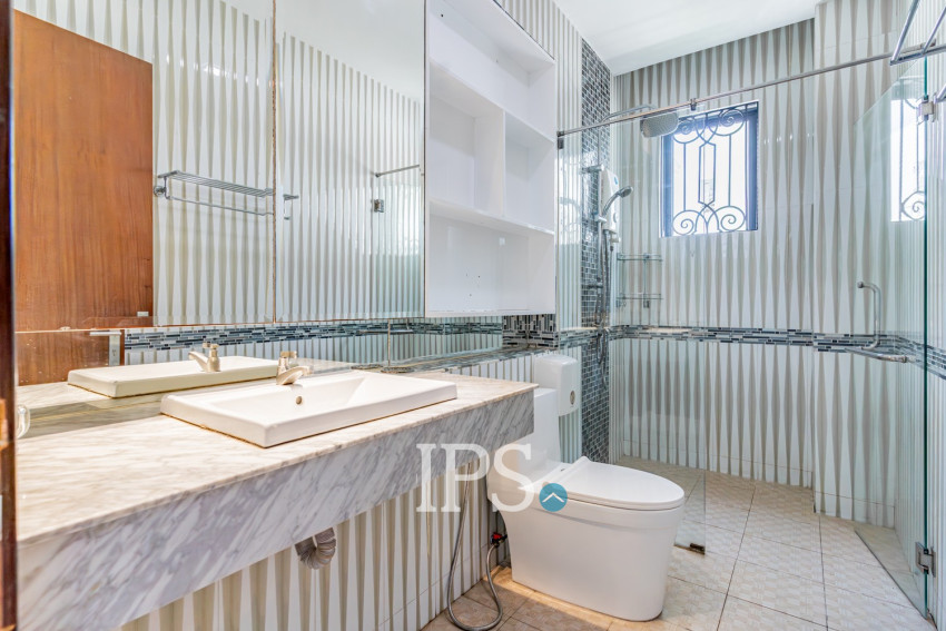 6 Bedroom Villa For Rent - Villa Town, Chak Angrae Kraom, Phnom Penh