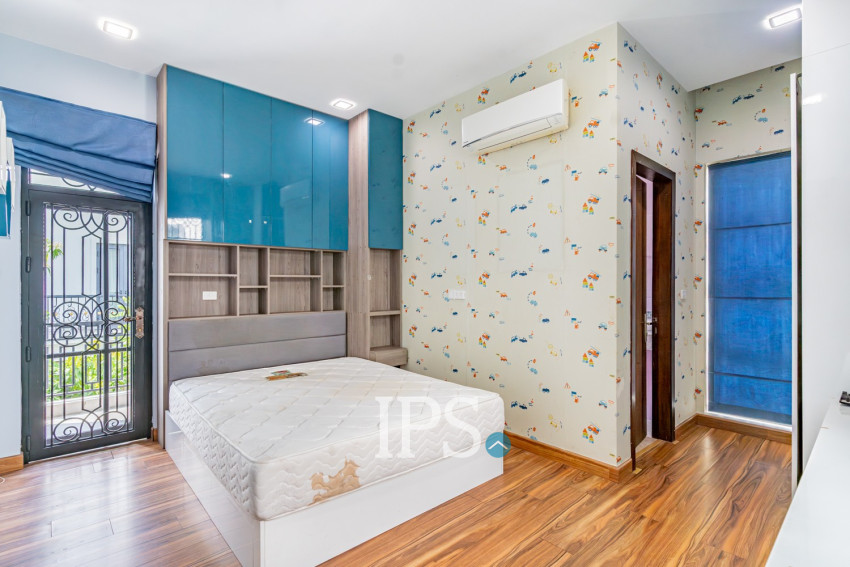 6 Bedroom Villa For Rent - Villa Town, Chak Angrae Kraom, Phnom Penh