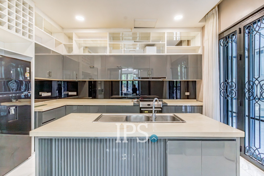 6 Bedroom Villa For Rent - Villa Town, Chak Angrae Kraom, Phnom Penh