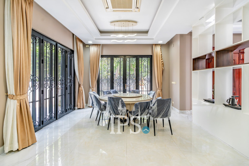 6 Bedroom Villa For Rent - Villa Town, Chak Angrae Kraom, Phnom Penh