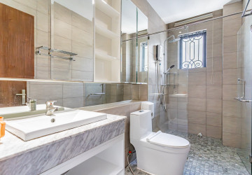 6 Bedroom Villa For Rent - Villa Town, Chak Angrae Kraom, Phnom Penh thumbnail