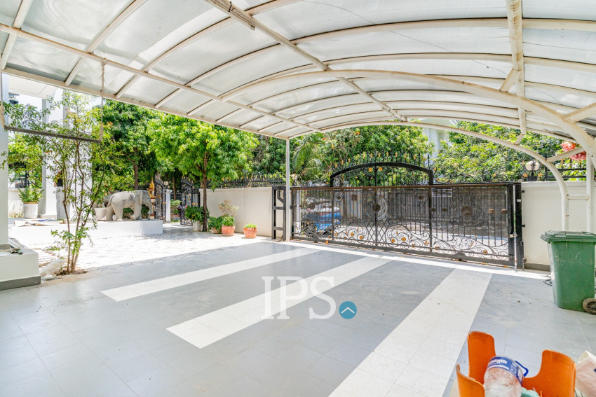 6 Bedroom Villa For Rent - Villa Town, Chak Angrae Kraom, Phnom Penh