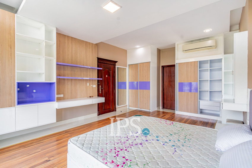 6 Bedroom Villa For Rent - Villa Town, Chak Angrae Kraom, Phnom Penh