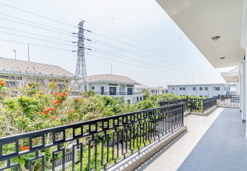 6 Bedroom Villa For Rent - Villa Town, Chak Angrae Kraom, Phnom Penh thumbnail