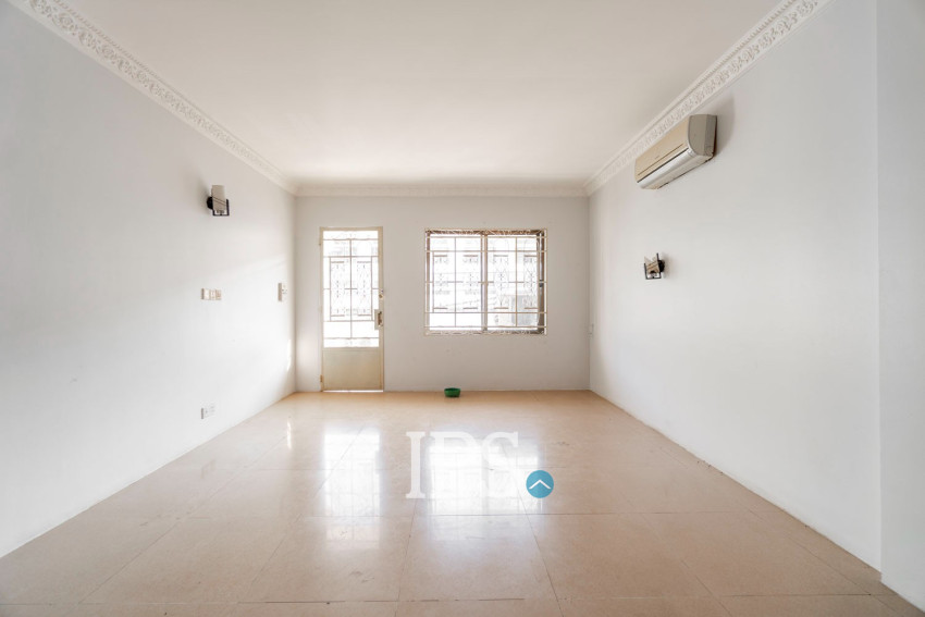 2 Bedroom Shophouse For Rent - Svay Dangkum, Siem Reap