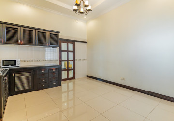 4 Bedroom Villa For Rent - Bassac Garden, Tonle Bassac, Phnom Penh thumbnail