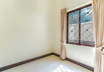 4 Bedroom Villa For Rent - Bassac Garden, Tonle Bassac, Phnom Penh thumbnail