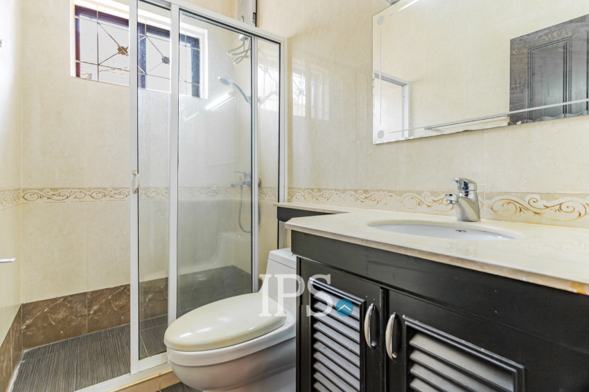 4 Bedroom Villa For Rent - Bassac Garden, Tonle Bassac, Phnom Penh