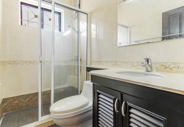 4 Bedroom Villa For Rent - Bassac Garden, Tonle Bassac, Phnom Penh thumbnail