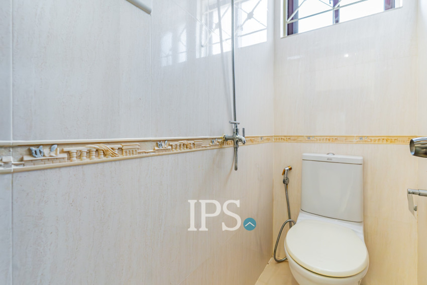 4 Bedroom Villa For Rent - Bassac Garden, Tonle Bassac, Phnom Penh