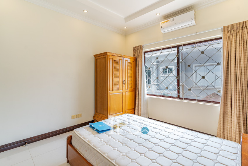 4 Bedroom Villa For Rent - Bassac Garden, Tonle Bassac, Phnom Penh