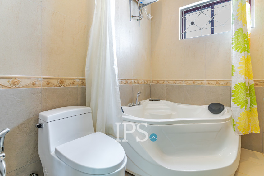 4 Bedroom Villa For Rent - Bassac Garden, Tonle Bassac, Phnom Penh