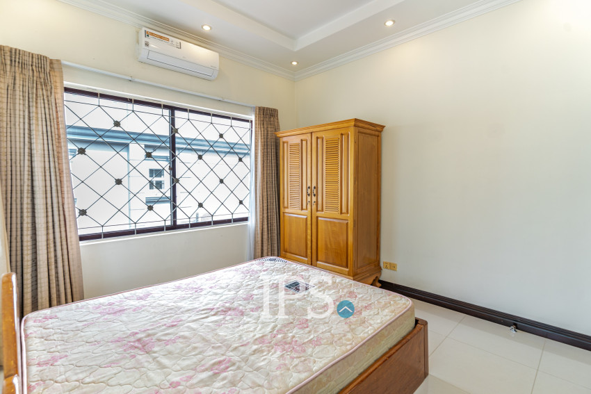 4 Bedroom Villa For Rent - Bassac Garden, Tonle Bassac, Phnom Penh