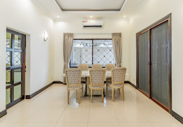 4 Bedroom Villa For Rent - Bassac Garden, Tonle Bassac, Phnom Penh thumbnail